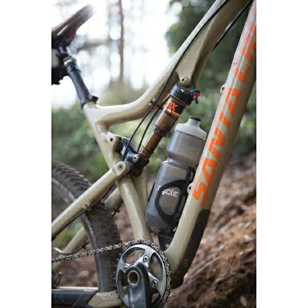 取寄) ブラックバーン クラッチ サイド エントリー ウォーター ボトル