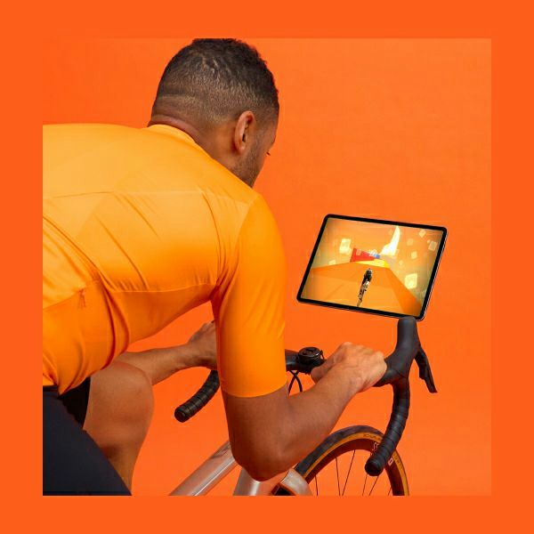 wahoo（ワフー） KICKR 固く CORE Smart Bike Trainer（キッカーコア 