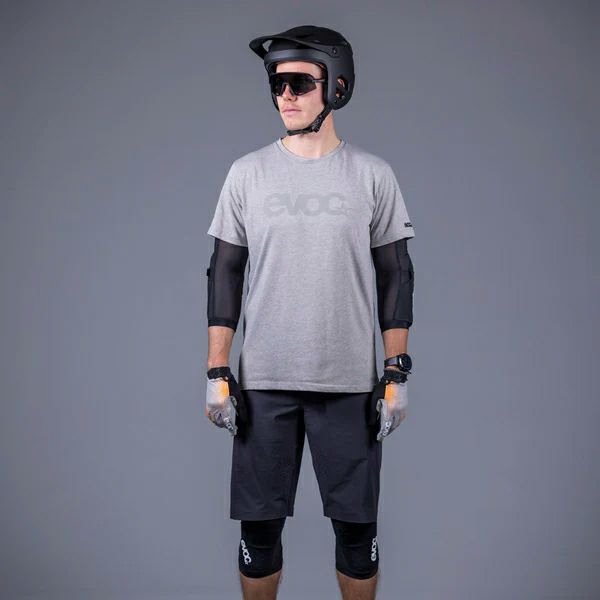 evoc ELBOWPROTECTOR LS FLEX LITE/イーボック エルボープロテクター