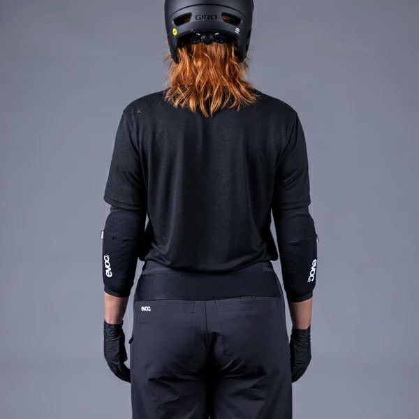 evoc ELBOWPROTECTOR LS FLEX LITE/イーボック エルボープロテクター